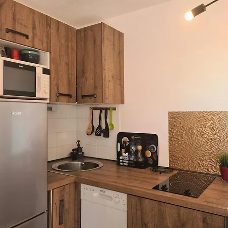 T2 Climatise Avec Cabine, Proximite Plage, Cap D'Agde - Fr-1-249-457